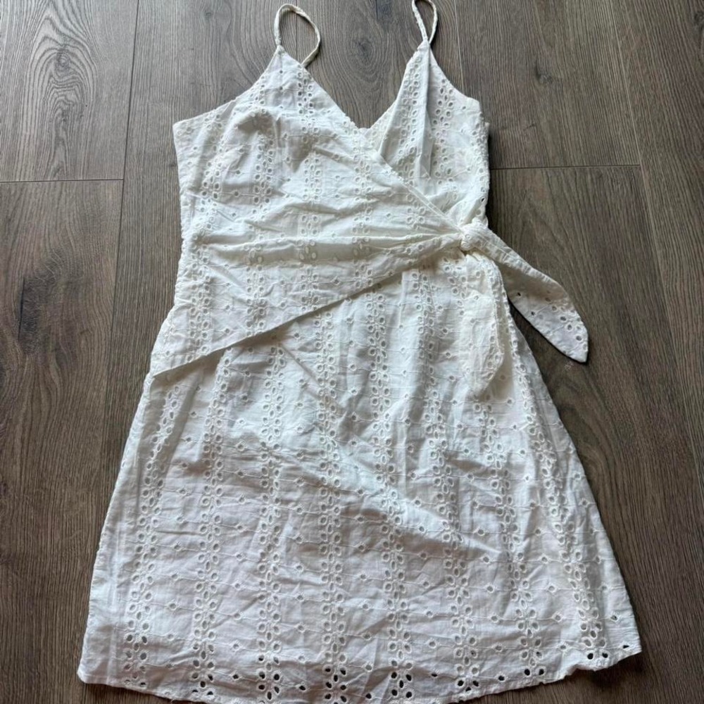GB White Eyelet Wrap Sundress Tie Waist Graduation Dress Spaghetti‎ Strap Small